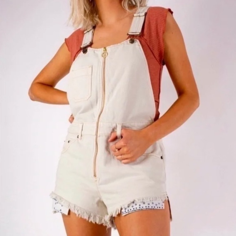 Free‎ People Women’s Shorts Off White Cutoff Short Overalls Shortalls Size 4